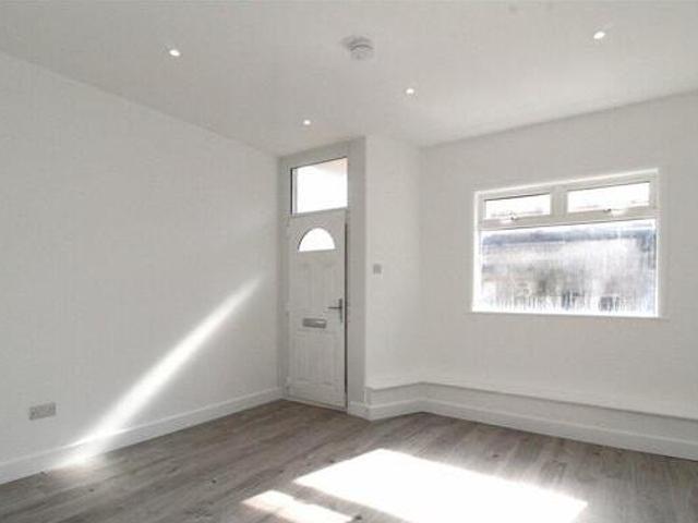 House for rent in North Watford, Watford