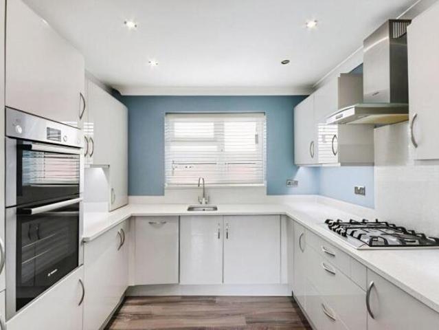 Maisonette for rent