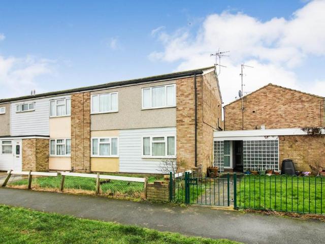 Flat for sale in Quarrendon, Aylesbury