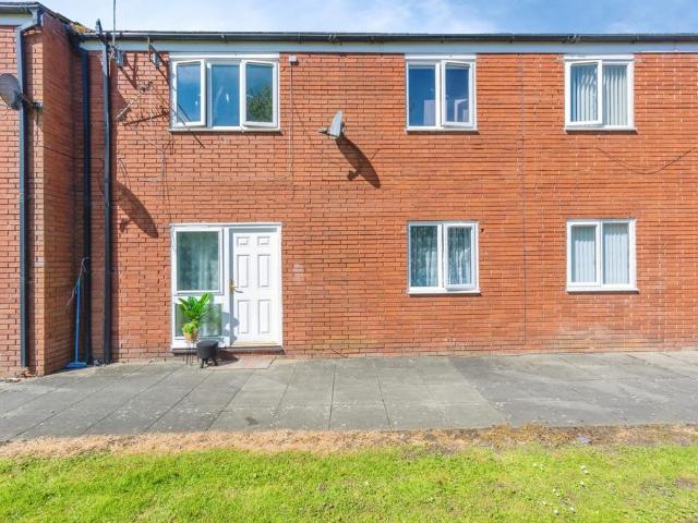 Flat for sale in Georgia, Greater Manchester
