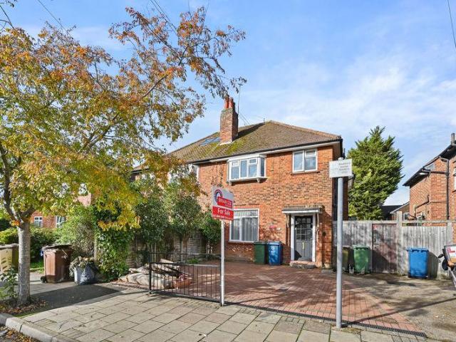 Flat for sale in London Borough of Harrow, Greater London