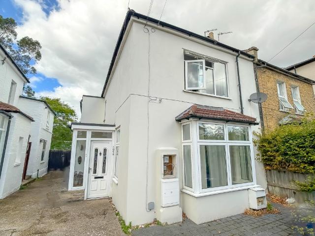 Flat for sale in Glyndon, Plumstead