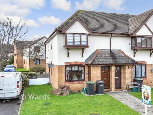 Flat for sale in Snodland, Bourne Vale