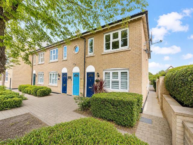 Flat for sale in Tiptree, Colchester
