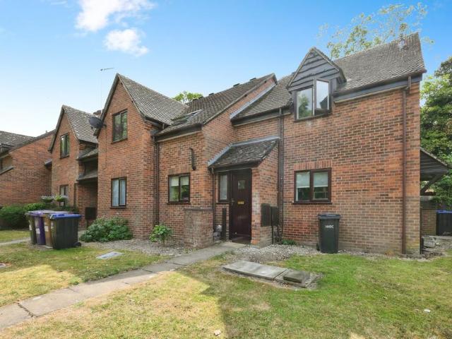 Flat for sale in King's Walden, Hertfordshire