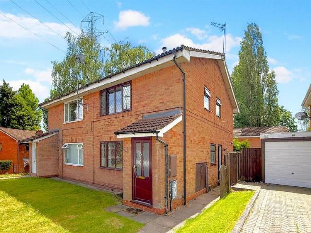 Flat for sale in Stirchley, West Midlands