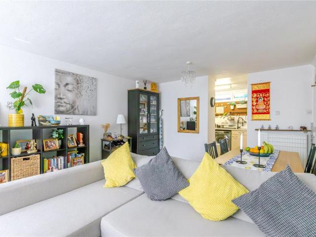 Flat for sale in Greater London