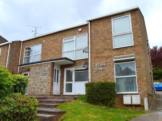 Flat for sale in Farleygreen, Spring Park