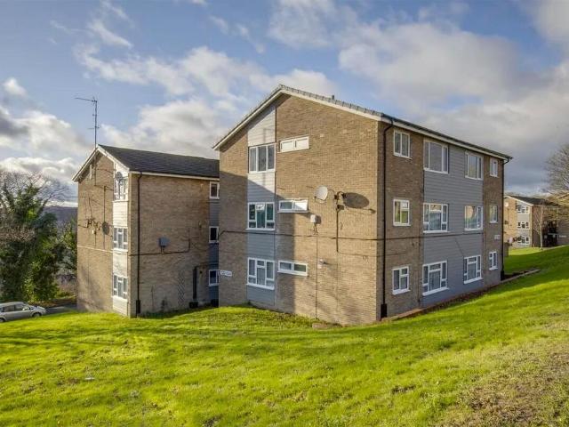Flat for sale in Castlefield, Cressex