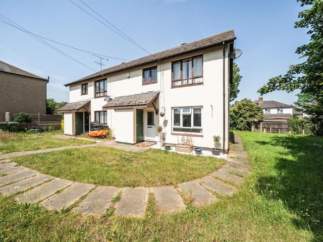 Flat for sale in St Albans, Five Acres