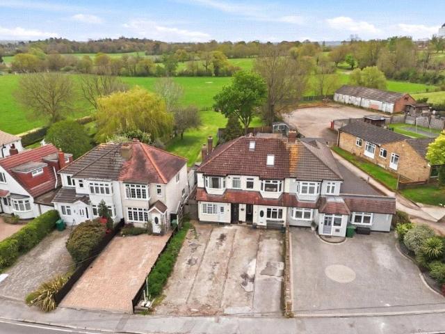 Flat for sale in Greater London