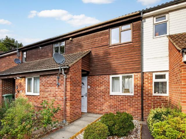 Flat for sale in Easthampstead, Bracknell