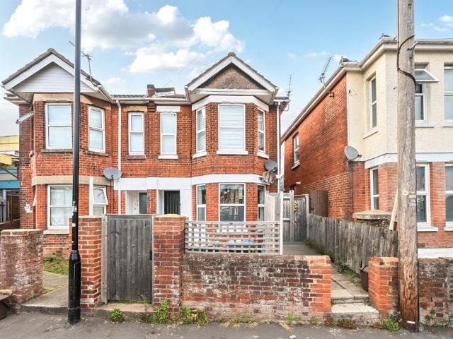 Flat for sale in The Polygon, Isle Of Man