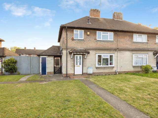Flat for sale in Bellfields, Westborough