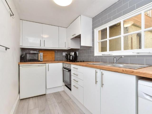 Flat for sale in Greater London