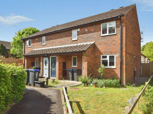 Flat for sale in Salisbury, Wiltshire