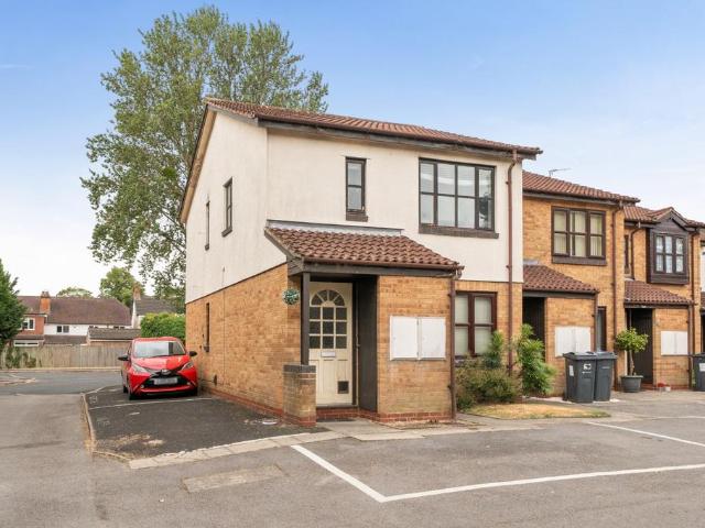 Flat for sale in Hall Green, West Midlands