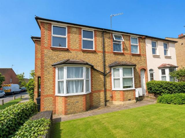 Flat for sale in North Watford