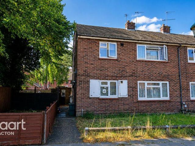 Flat for sale in Clacton-on-Sea, Tendring