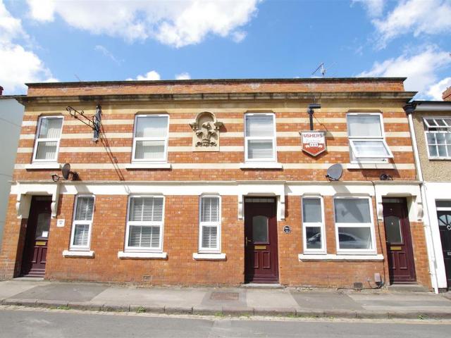 Flat for sale in Rodbourne, Swindon