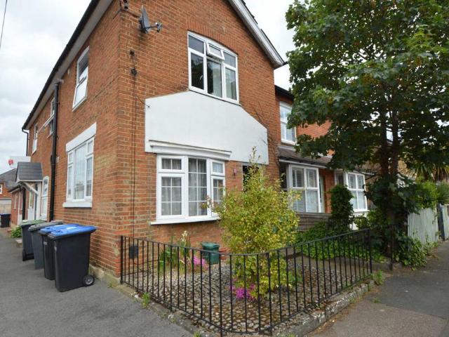 Flat for sale in Row Town, Surrey
