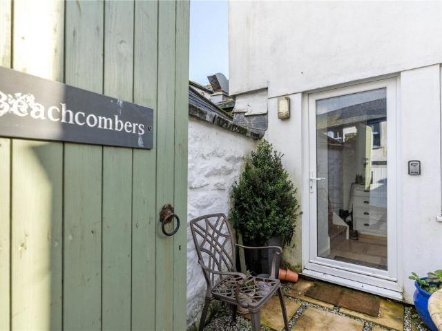 Flat for sale in Wherrytown, Penzance