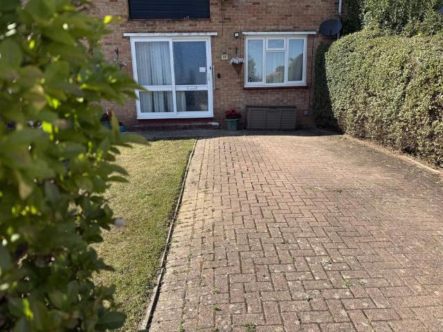 Flat for sale in Clewer Village, Windsor