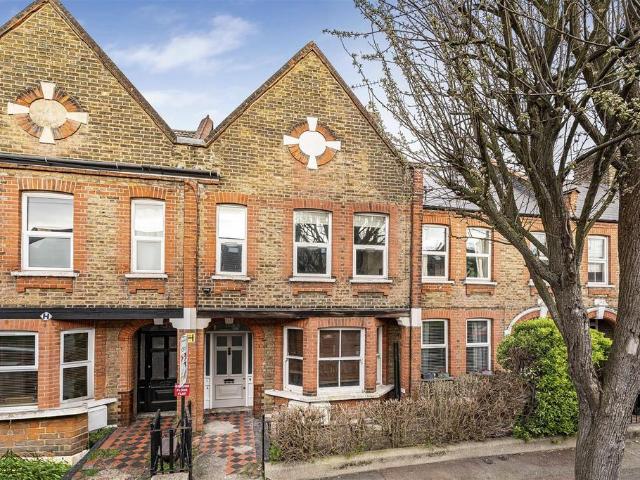 Flat for sale in Greater London