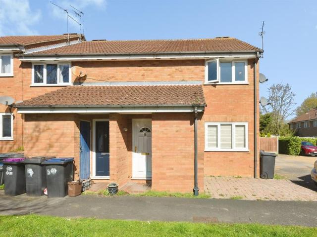 Flat for sale in Colliers End, Hertfordshire