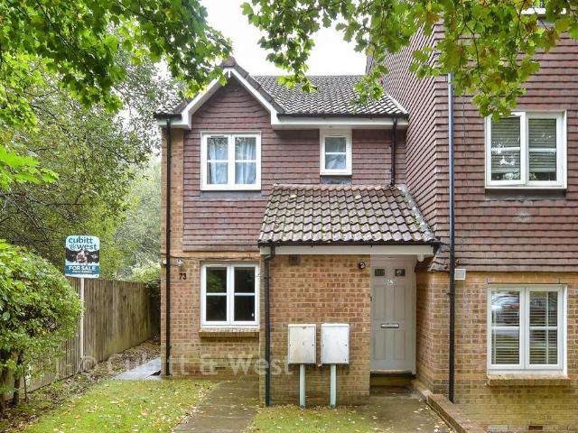 Flat for sale in Maidenbower, Crawley