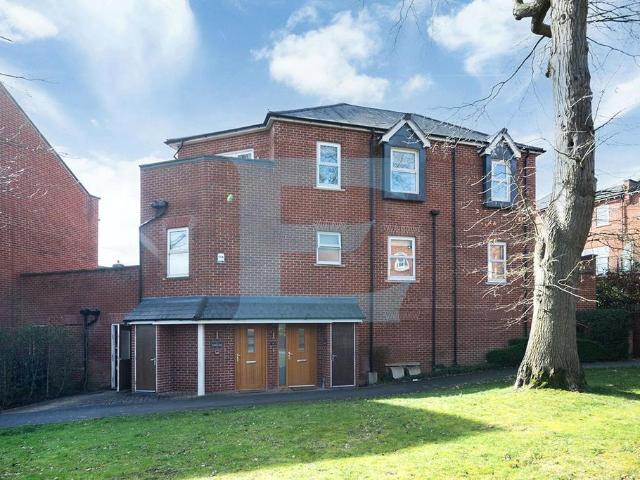Flat for sale in Mill Hill, Isle Of Man