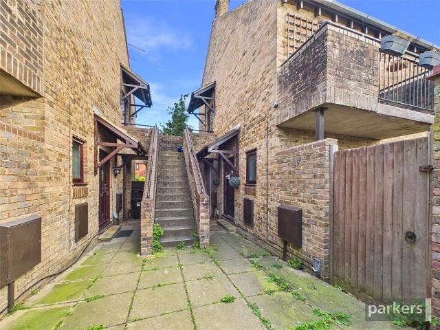 Flat for sale in Earley, Isle Of Man