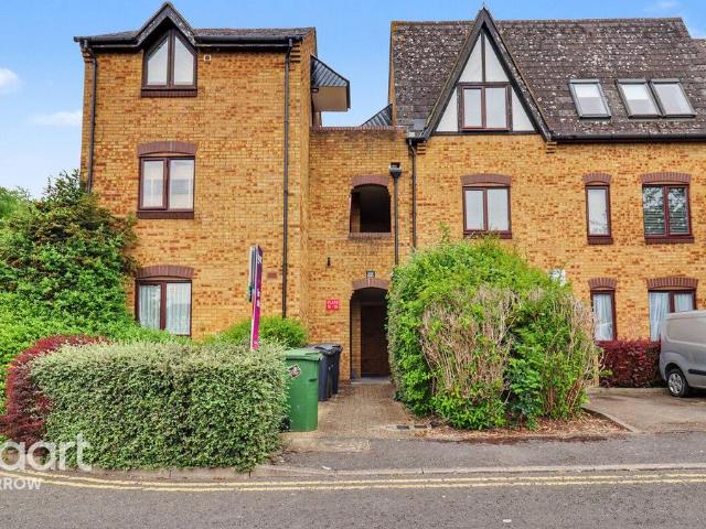 Flat for sale in Greater London