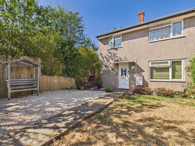 Flat for sale in Haydon Hill, Aylesbury