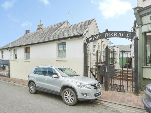 Flat for sale in St James, Sandown Park