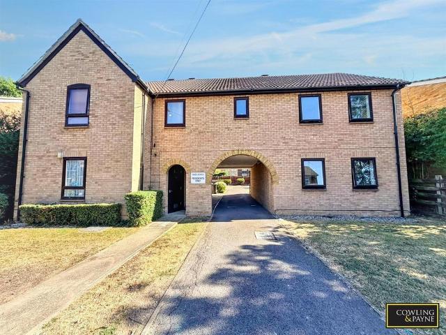 Flat for sale in Wickford