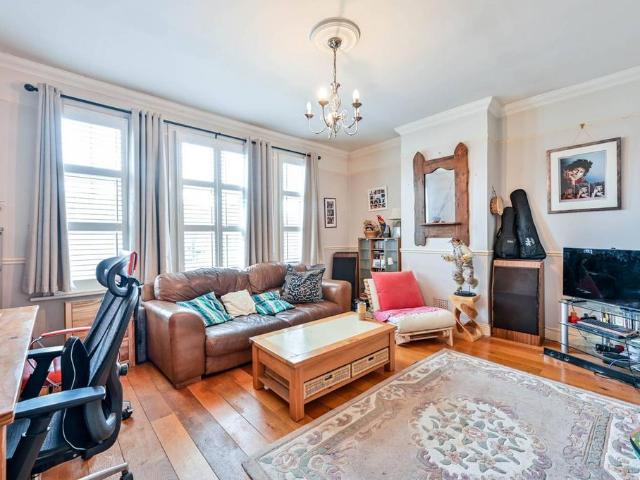 Flat for sale in Hampton Hill, Isle Of Man