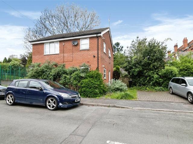 Flat for sale in Mount Pleasant, Redditch