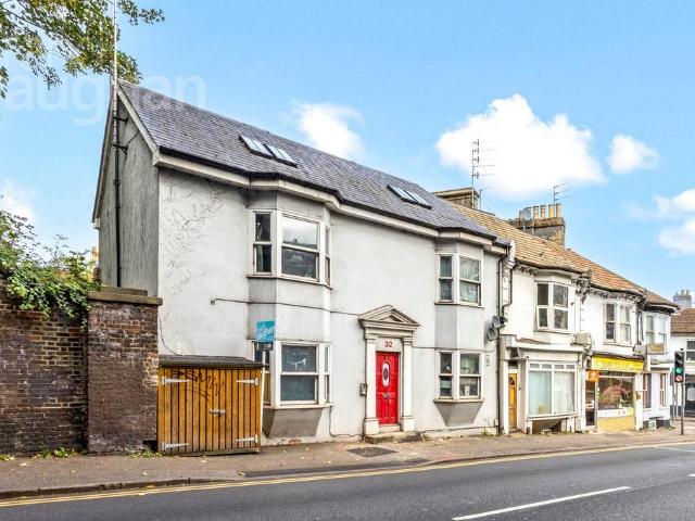 Flat for sale in Round Hill, Brighton & Hove