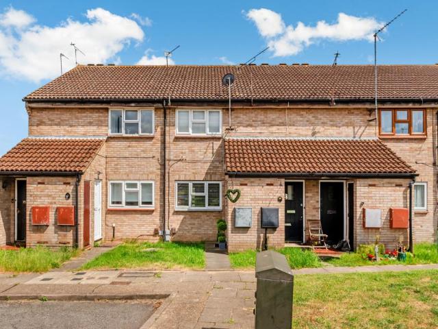 Flat for sale in North End, Greater London