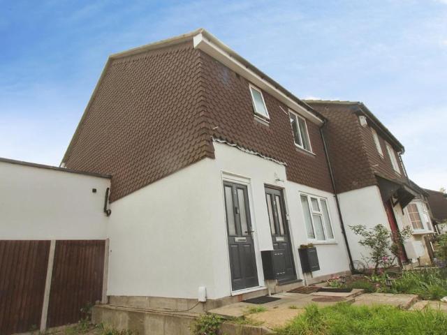 Flat for sale in Thamesmead, Isle Of Man