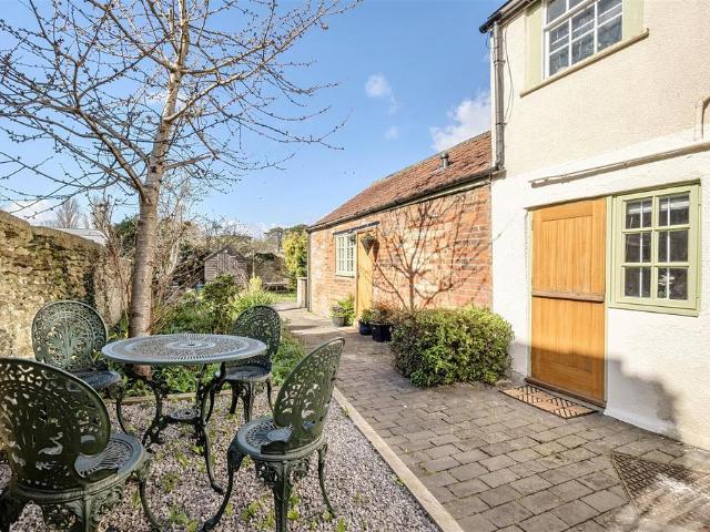 Flat for sale in Chippenham, Wiltshire