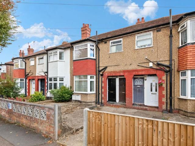 Flat for sale in Wood End, Greater London