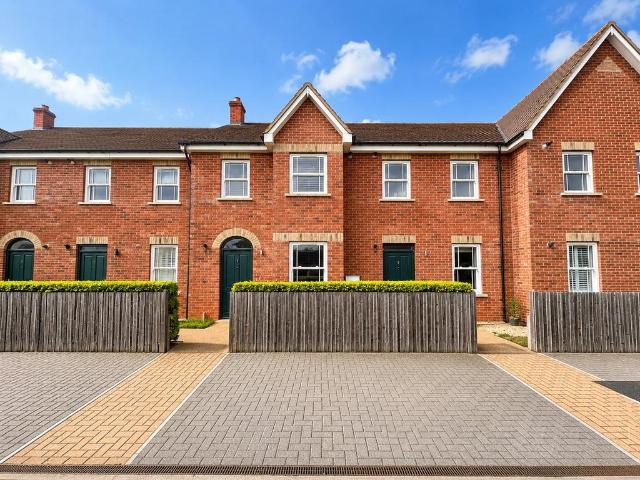Flat for sale in Chelmsford, Essex