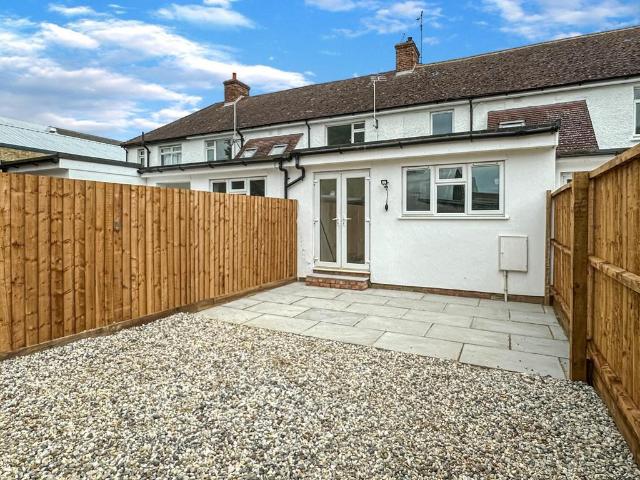 Flat for sale in Barnwell, Arbury