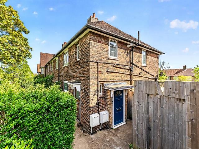 Flat for sale in London Borough of Merton, Greater London