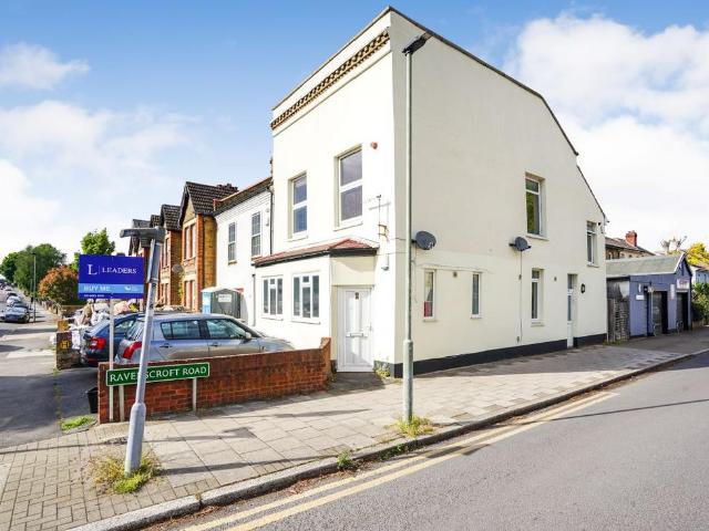 Flat for sale in Penge, Greater London