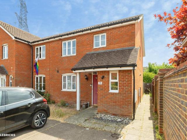 Flat for sale in Great Ashby, King's Walden