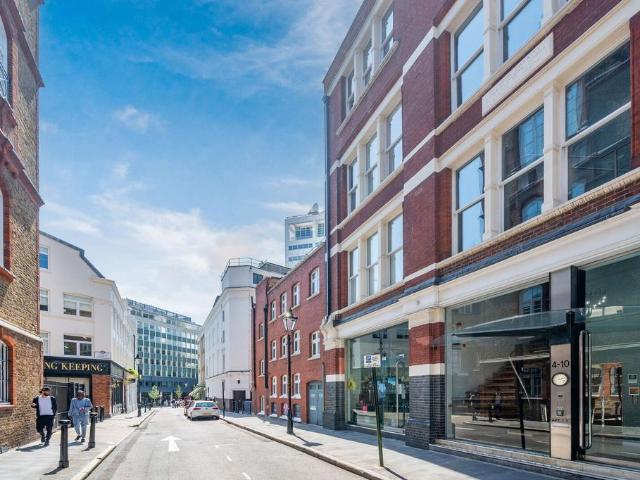 Flat for sale in Seven Dials, Bloomsbury