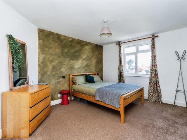 Flat for sale in Totton, New Forest
